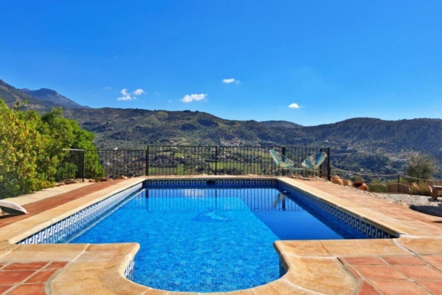 La Perla Andaluza Villa Alcaucín Екстериор снимка